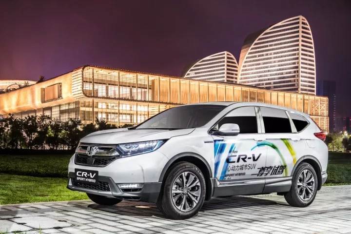 春風又綠江南岸，看景良伴還是當屬CR-V 銳?混動